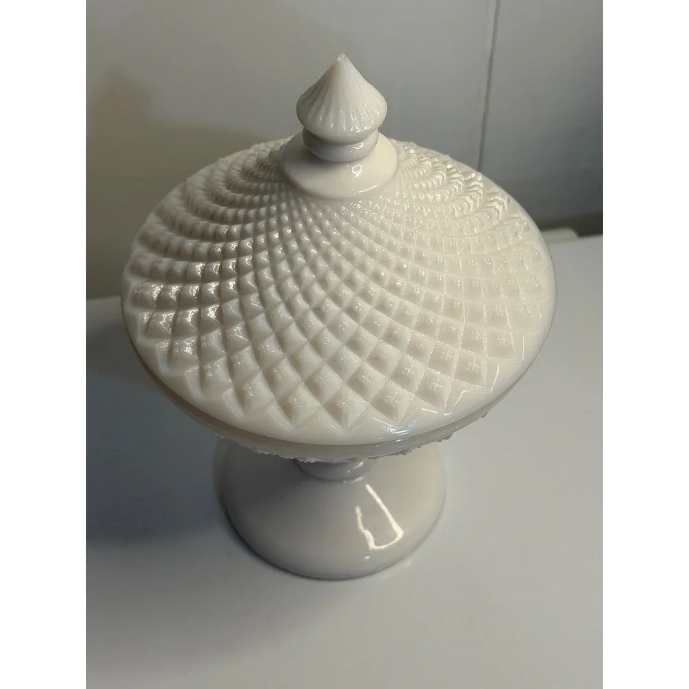 Fenton vtg milk